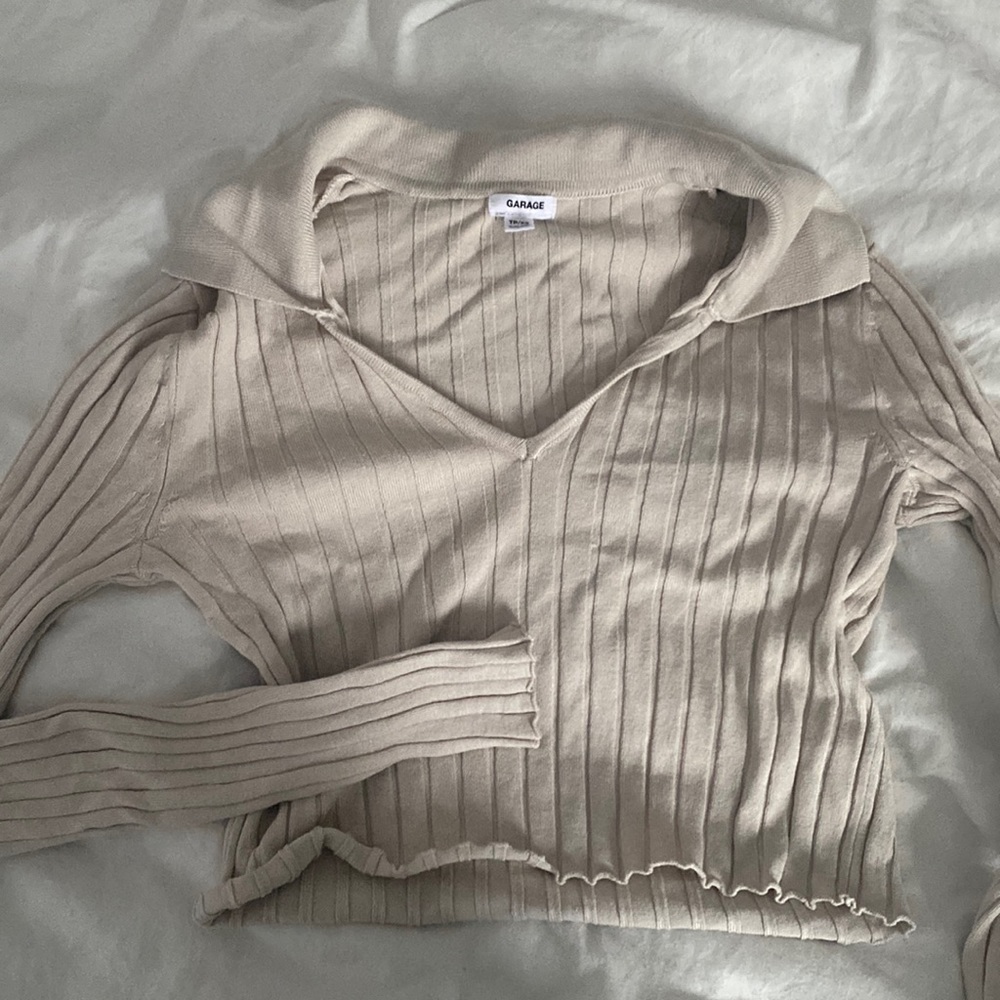 Garage collard long sleeve size xs